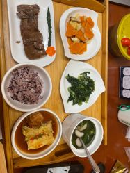 -卓玥国际月子会所(罗山路店)