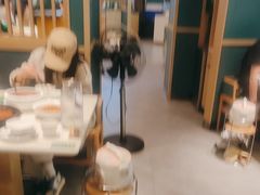 -绿草地·湘菜(悦方ID mall店)