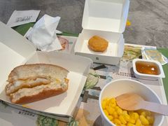-麦当劳(展览路店)
