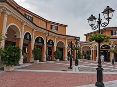 -佛罗伦萨小镇广佛名品奥特莱斯(疏港路店)