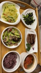 -卓玥国际月子会所(罗山路店)