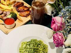 -ins森林童话餐厅coffee&bistro