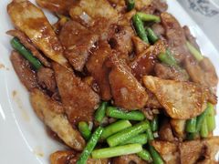 -一口猪海鲜浑锅·东北家常菜