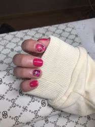-UGIRL有个美甲