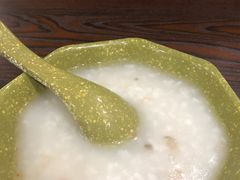 -舒小笼松针小笼包
