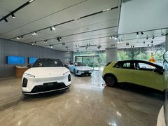 -蔚来中心(北京中关村店)