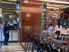 -大中华希尔顿酒店-念自助餐·嗨啤·小龙虾