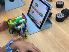 -百变天才机器人编程中心·信奥·VEX竞赛·无人机(金田广场店)