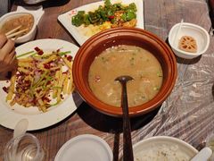 -老街烧烤大排档·地道湖北菜·龙虾馆(汉口火车站店)