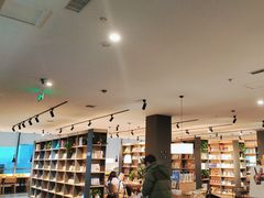 -魔方城市书房(中街益田店)