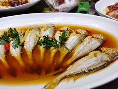 -石砰渔港·海鲜楼