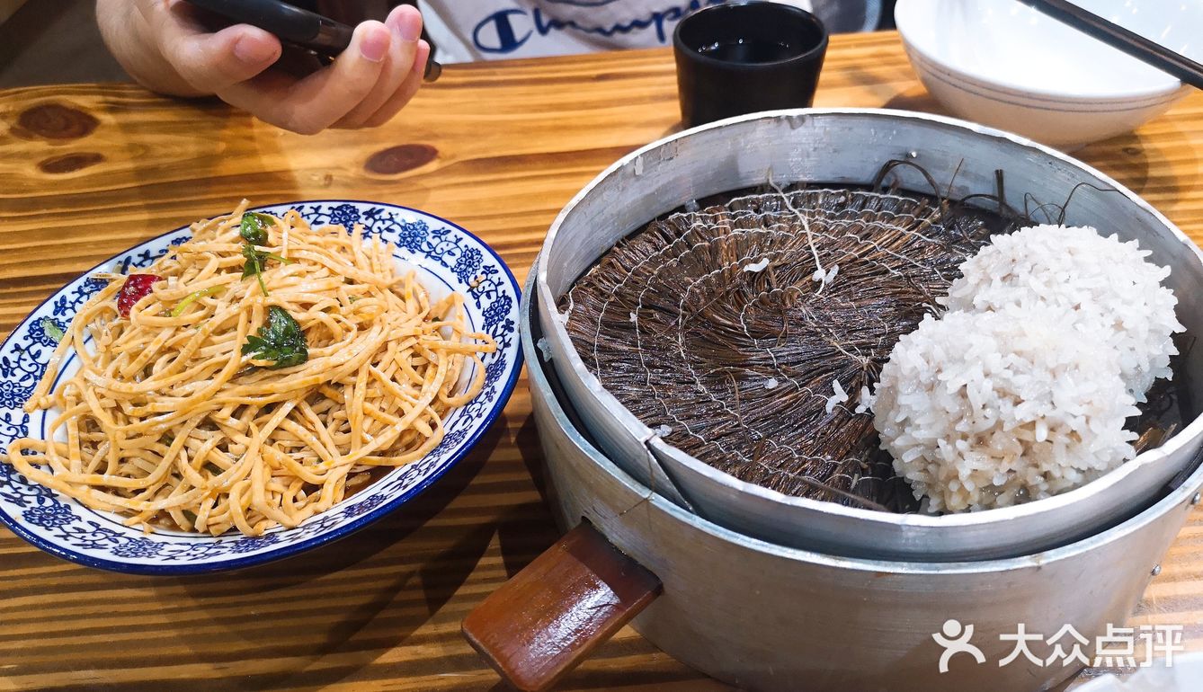 非常有特色的店,特别有江湖气息,哈哈哈
