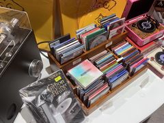 -浣熊唱片店(上海影城店)