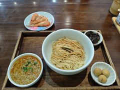 -蟹上黄·蟹黄面·江南糖水(人民广场店)