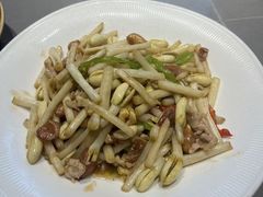 -头上红煨盐鸡·非遗院子餐厅