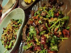 -香巴拉云南餐厅(华莱坞店)