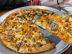小牛肉拼三文鱼-Tube station站点比萨(王府井百货店)