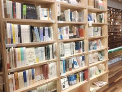 -猫的天空之城概念书店(印象城购物中心店)