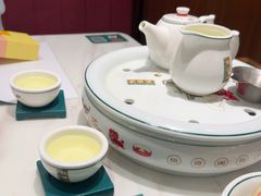 -悦得闲广式点心茶楼(蓝鲸世界店)
