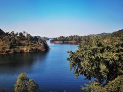 -华凌山庄·隐湖栖