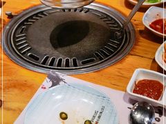 -唯成•韩国炭火烤肉 유성고기