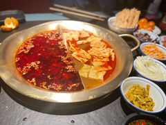 -九鼎轩脆毛肚火锅(南京东路店)