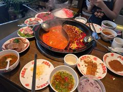 -牛市坎火锅(建设路店)