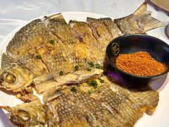 -肥肥虾庄·金牌油焖大虾(首义路店)