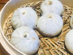 土猪肉老面小笼包-坊门老街(宜山路店)