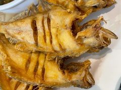 炸偏口鱼-方城小吃店