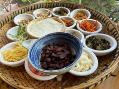 -包整·丝娃娃(一览甲秀楼风景店)