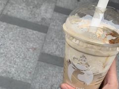 -瑞幸咖啡(半里花海生活广场店)