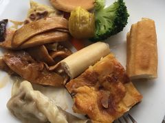 -三亚湾海居铂尔曼度假酒店