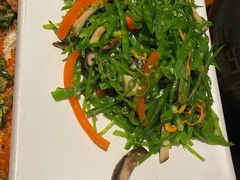 五彩花菇荷兰豆-云海肴·汽锅鸡·云南菜(苏州中心店)