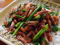 葱爆河虾-75幢私房菜馆