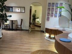 -有猫主题·治愈系猫咖(曾厝垵店)