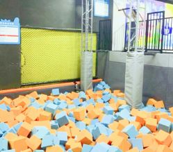 -蹦贝运动中心·蹦床·攀岩·闯关(龙岗店)