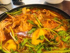 -喇喇排骨火锅·传统韩式脊骨汤(望京西园总店)
