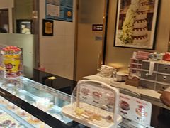 -花花卷卷·鲜食蛋糕(静安久光百货店)