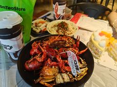 -巴厘龙虾·榜首油焖大虾(音乐学院·沿江酒馆店)