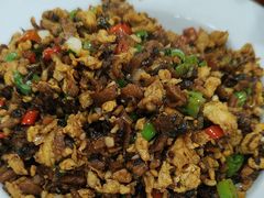 -湖南人家湘菜馆(镇江路店)