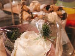 -小苍兰风铃草·礼物蛋糕(沈阳店)