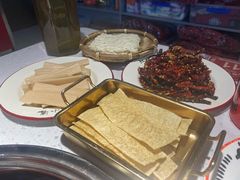 -江湖小牛·水煮牛排火锅(欧亚新生活购物广场店)