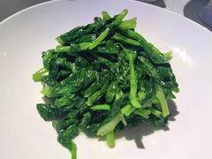 清炒豌豆尖-四季民福烤鸭店(王府井东安门店)