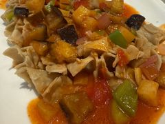 -蒙亨·手把肉·蒙古包文化主题餐厅(天恒广场店)