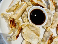 -必胜客(证大大拇指店)