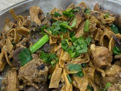笋干焖鸭-玲玲美食宁辉店(葵蓬店)