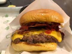 香辣烟熏培根牛肉堡-Shake Shack(西单大悦城店)