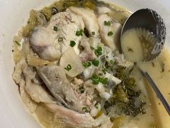 -严记小天府酸菜鱼(西四路店)