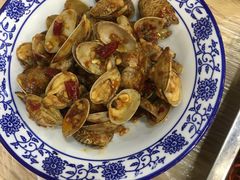 香辣花甲-江城燕子大排档(江汉路步行街店)